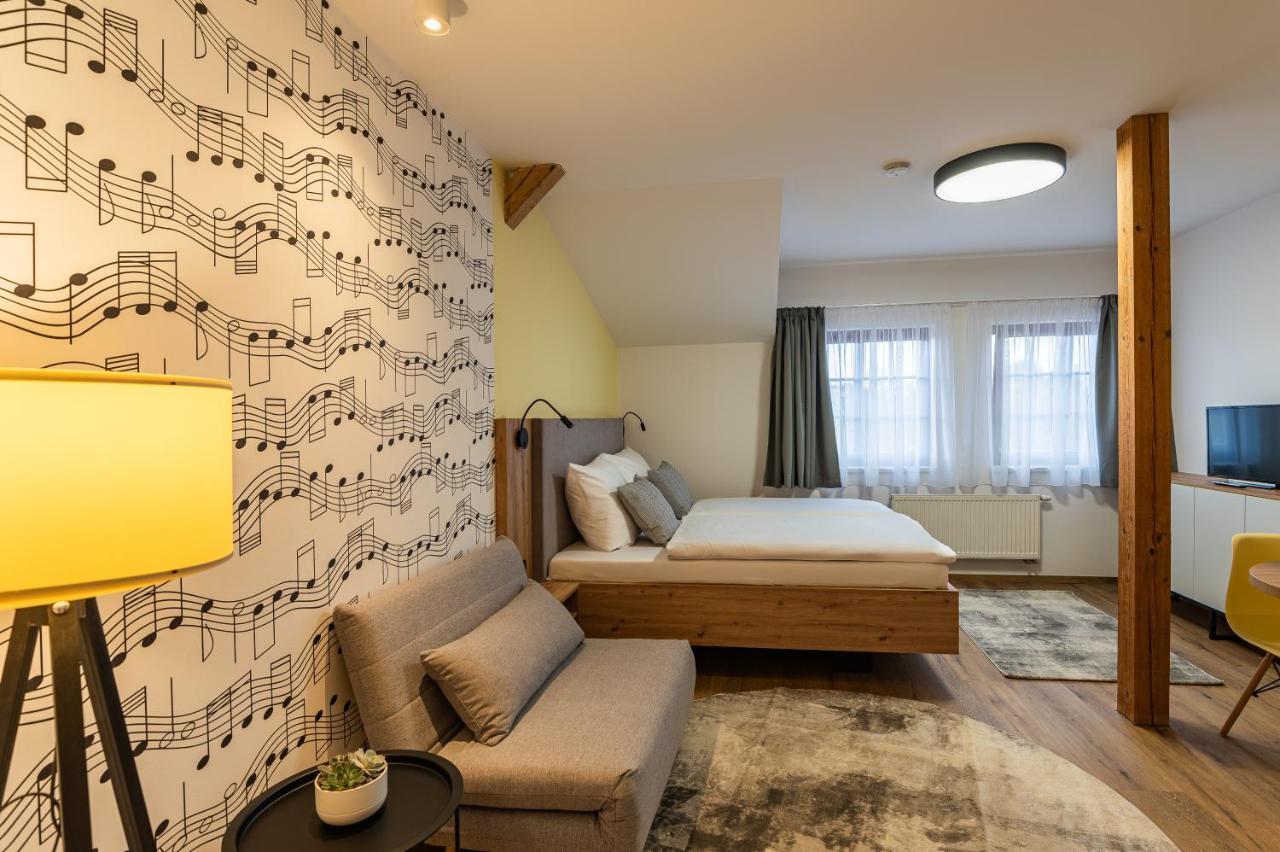Hotel Restovna Jiloviste ภายนอก รูปภาพ