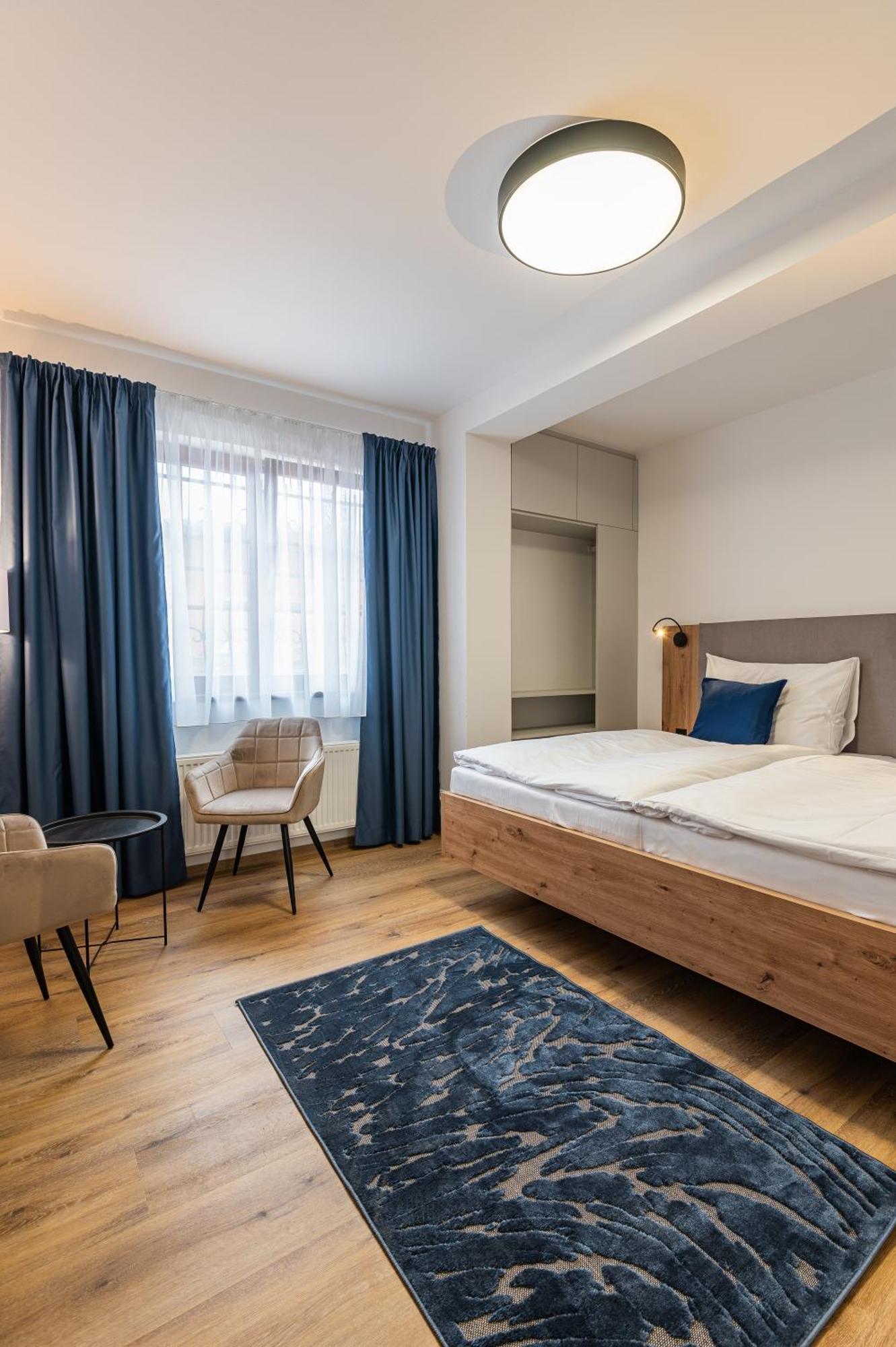 Hotel Restovna Jiloviste ภายนอก รูปภาพ