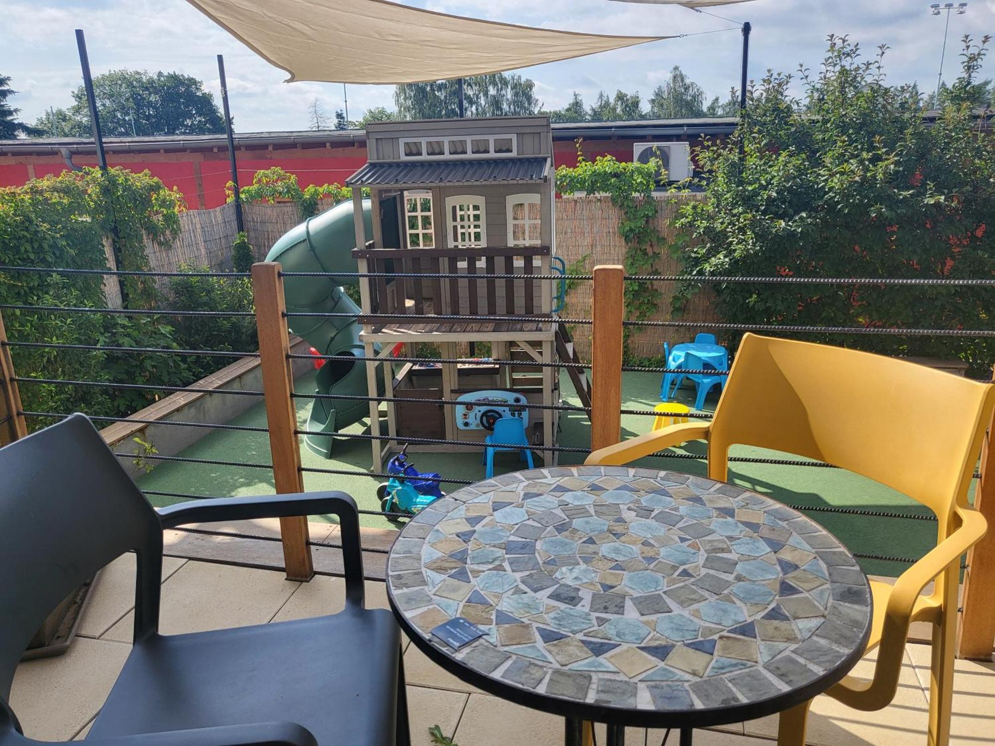 Hotel Restovna Jiloviste ภายนอก รูปภาพ